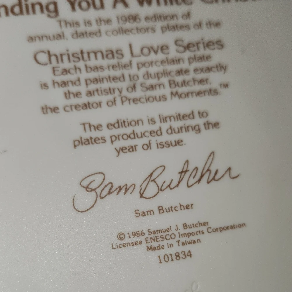 Precious Moments Christmas Love Series Plate, 1986 - Picture 6 of 9